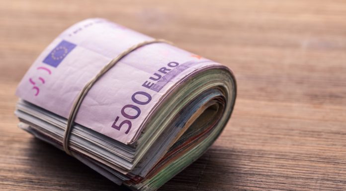 Συνταξιούχοι θα πάρουν από 660 έως και 7.000 ευρώ Αναδρομικά οι συνταξιούχοι.