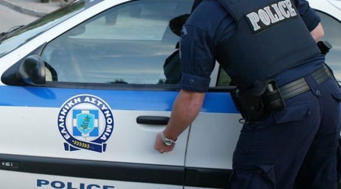Σπείρα με αρχηγό Βούλγαρο κορόιδευε γριούλες πέρνοντας 26.800 Ευρώ και χρυσαφικά astinomia-police