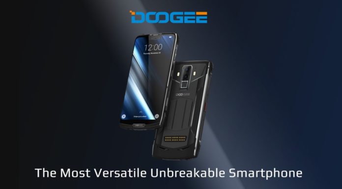 Το DOOGEE S90 modular smartphone.