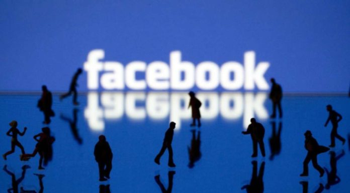 facebook problems 696x385 - Homepage - Loop