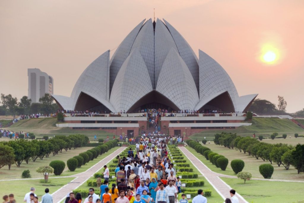 lotus temple sfagi 3 1024x683 - Ο ναός του λοτού The Lotus Temple