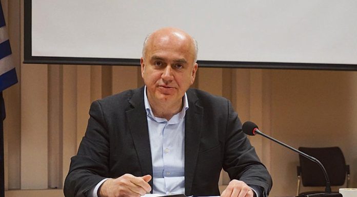 Μέτιος: “Πολιτικά κατευθυνόμενη… η απόφαση της Αποκεντρωμένης για Μαρκόπουλο” Χρήστος Μέτιος.