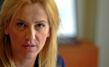 Συντριβή χωρίς προηγούμενο για τη Ρένα Δούρου